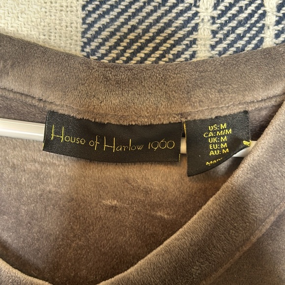 House of Harlow 1960 Set Velour Crewneck and Joggers Lounge Set - Picture 2 of 6